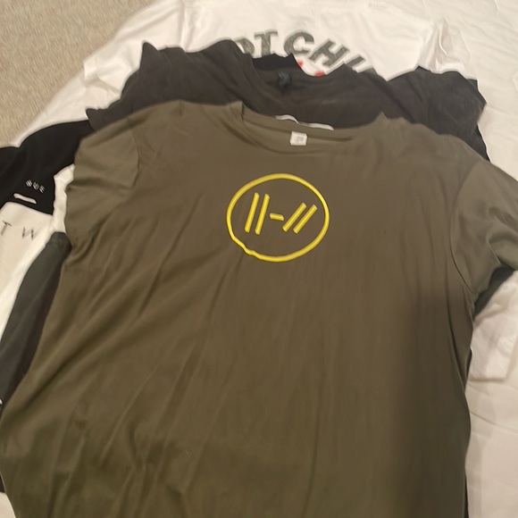 Rock Band Tee’s lot of 7 - Picture 8 of 8